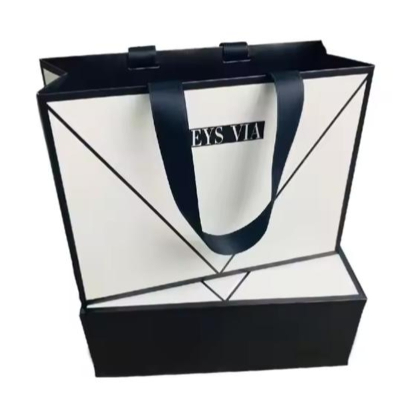 Niestandardowy luksusowy biały i czarny portfel biżuterii Pasek prezentowy pakiet papierowy torba do przenoszenia czarnego satynowego rączki wstążki