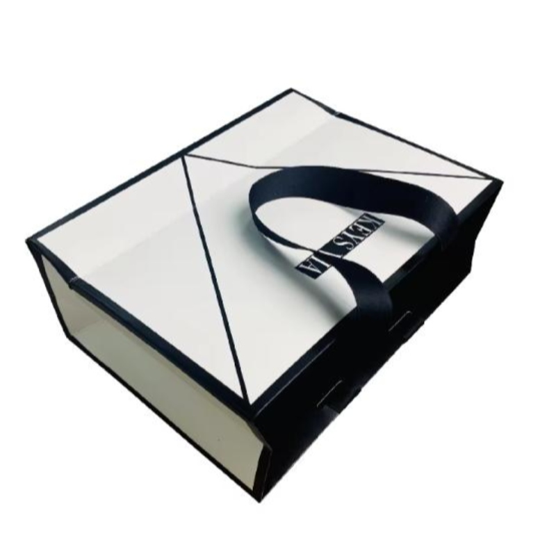 Niestandardowy luksusowy biały i czarny portfel biżuterii Pasek prezentowy pakiet papierowy torba do przenoszenia czarnego satynowego rączki wstążki