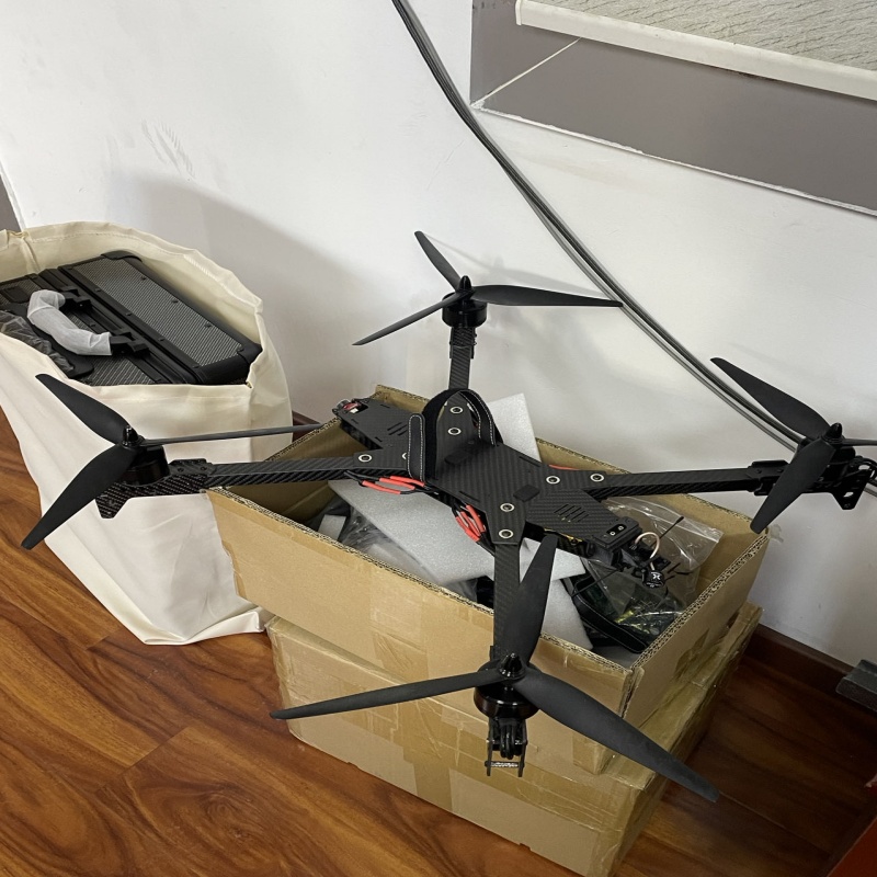 Gorąco sprzedawanie 13 -calowego drona FPV