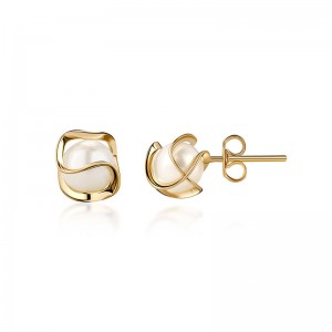 Kolczyki z perłami klatkowymi, pozłacane 18-karatowym złotem, 4 mm