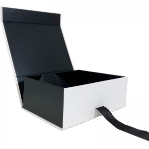 Klasyczne wstążkowe pudełkona wino