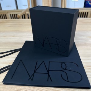 Składane pudełko Black Luxe & Zestaw toreb