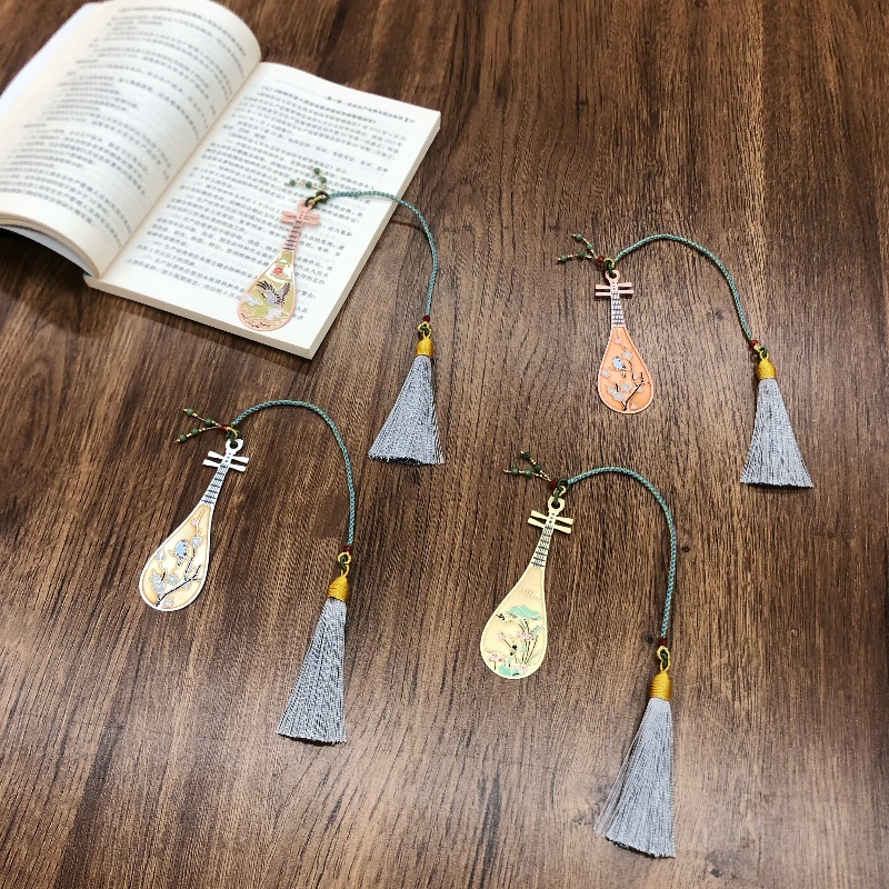 Pipa-W kształcie zakładki