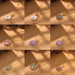 Metalowy zestaw biżuterii kwiatowej