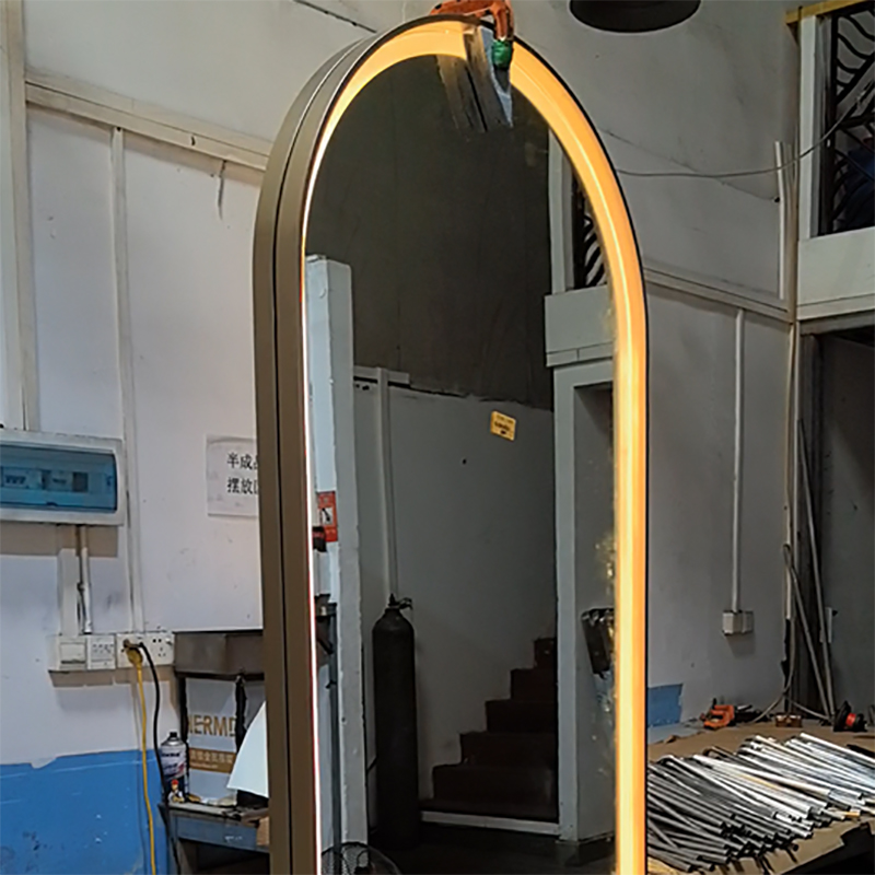 Zintegrowana lampa ze stalinierdzewnej Zotye i konfigurowalne galwaniczne stalinierdzewne Smart Mirror