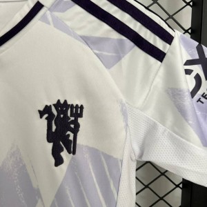 25/26 dzieci m-U dala rozmiar: 16-28